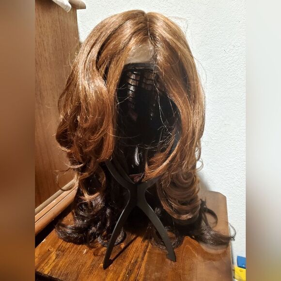 Nwt Vanessa Top Super C-Side Lace Wig- Milkis Chestnut - Picture 9 of 16